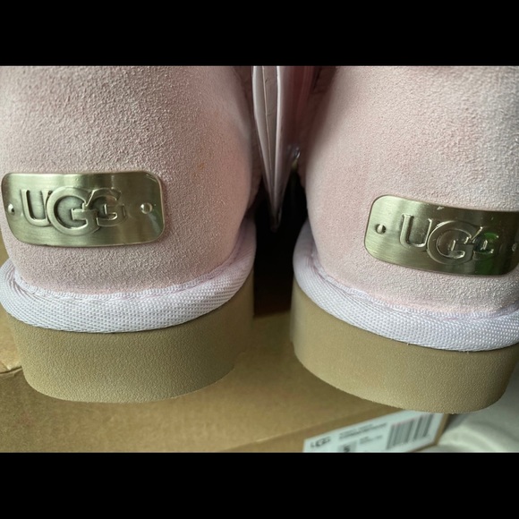 Smaibulun Ugg | Serenity Striped Bailey Bow Shearling Boots  Size 5 pink bow uggs